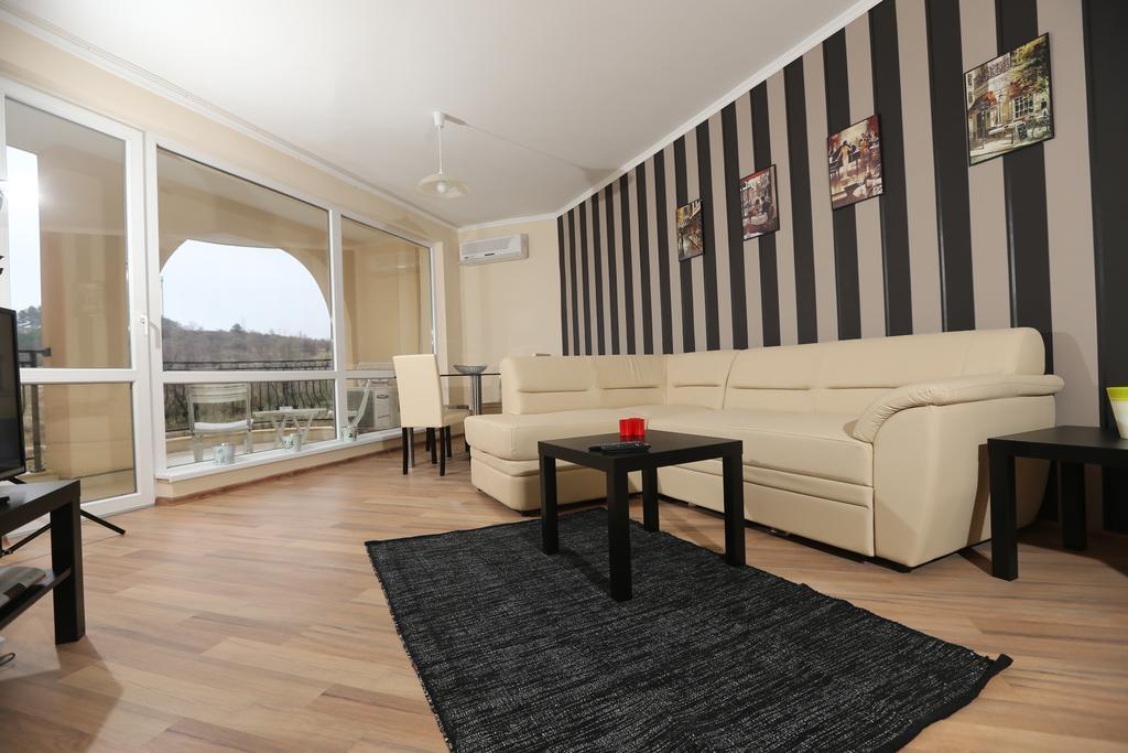 South Beach Apartments 오브조르 객실 사진