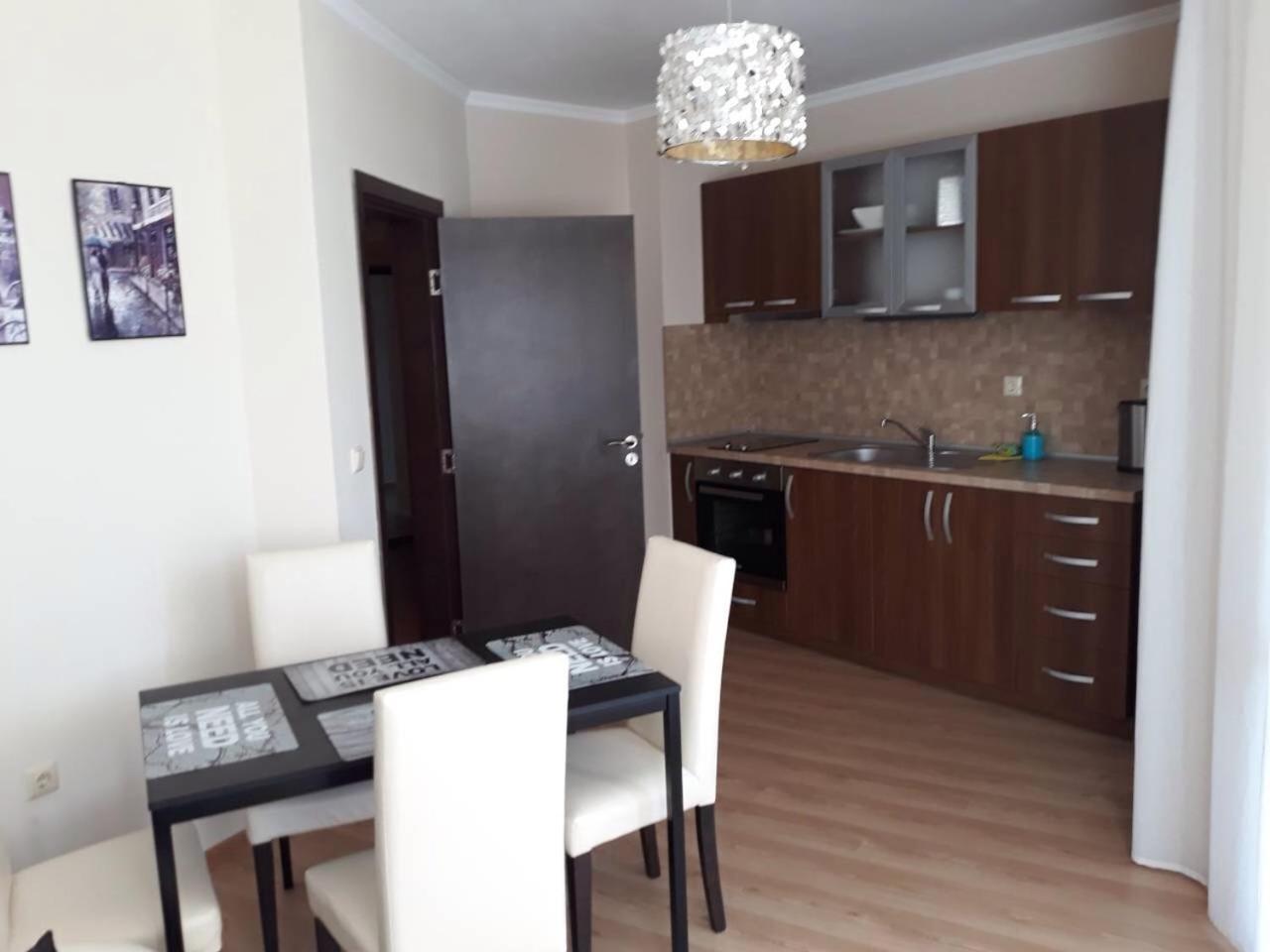 South Beach Apartments 오브조르 외부 사진
